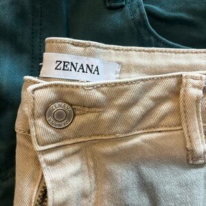 Zenana Outfitters Beige Jeans